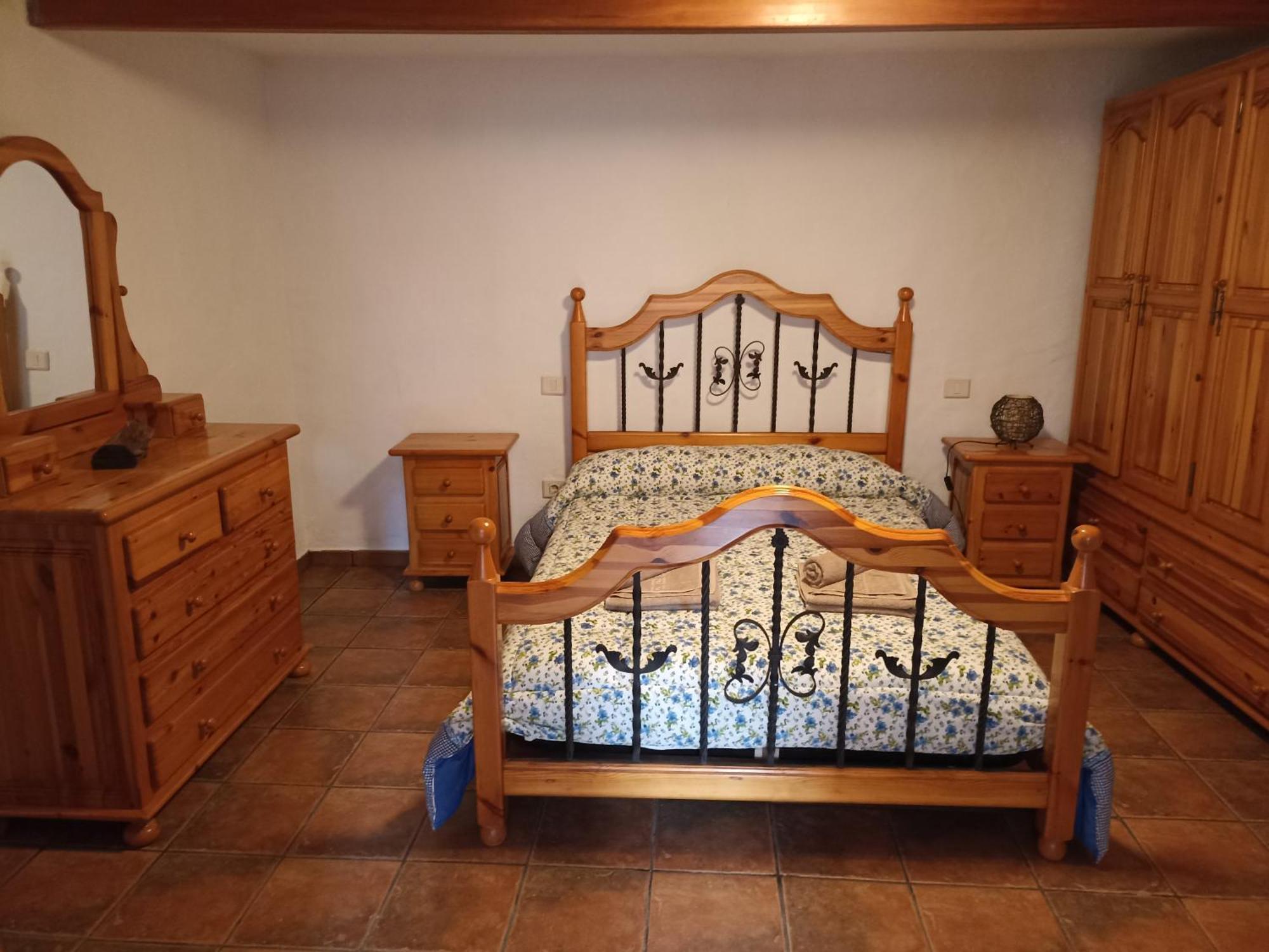 Casa Rural La Yedra San Mateo Arbejales エクステリア 写真
